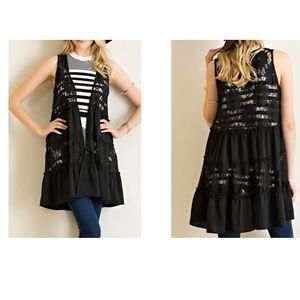 Lace sleeveless open vest